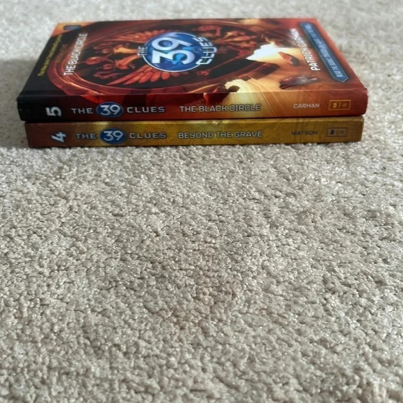 Beyond the grave and Black Circle The 39 clues series - Picture 3 of 4